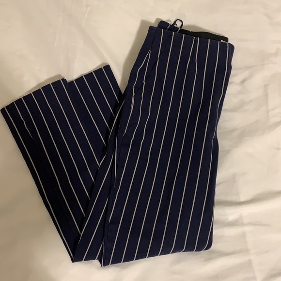 GAP Crop Flare Blue Stripe Pants - Picture 5 of 7